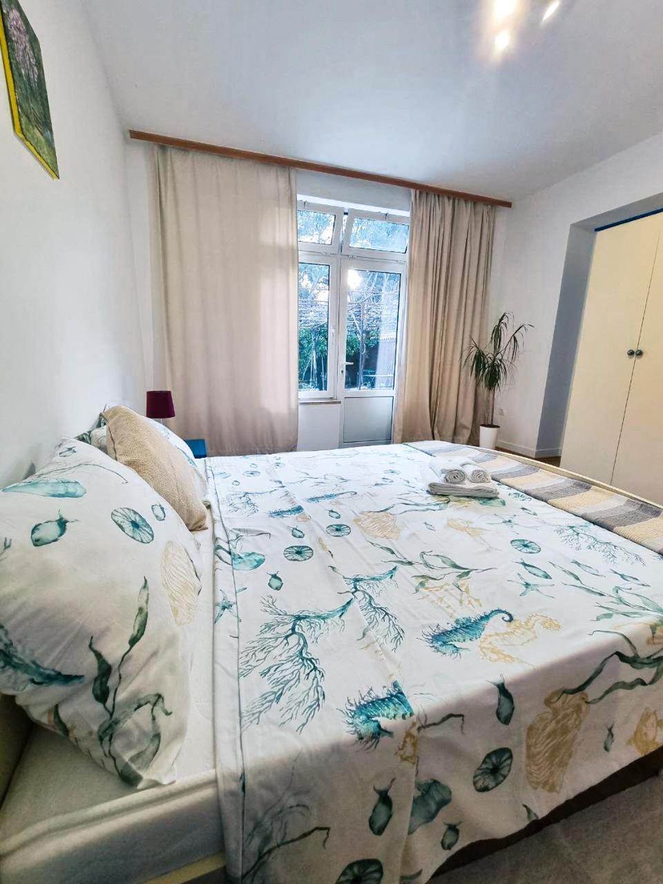 Retreat With Free Parking Apartment Pula